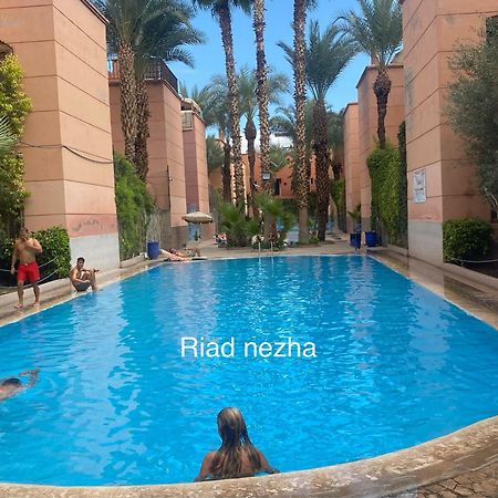 Riad Nezha Avec Jacuzzi Et 3 Piscines Au Coeur De Marakeş Dış mekan fotoğraf