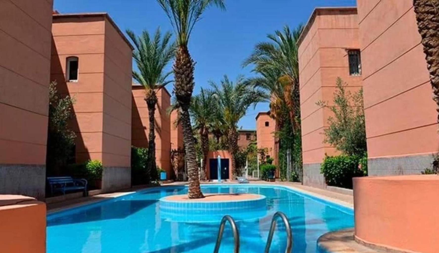 Riad Nezha Avec Jacuzzi Et 3 Piscines Au Coeur De Marakeş Dış mekan fotoğraf