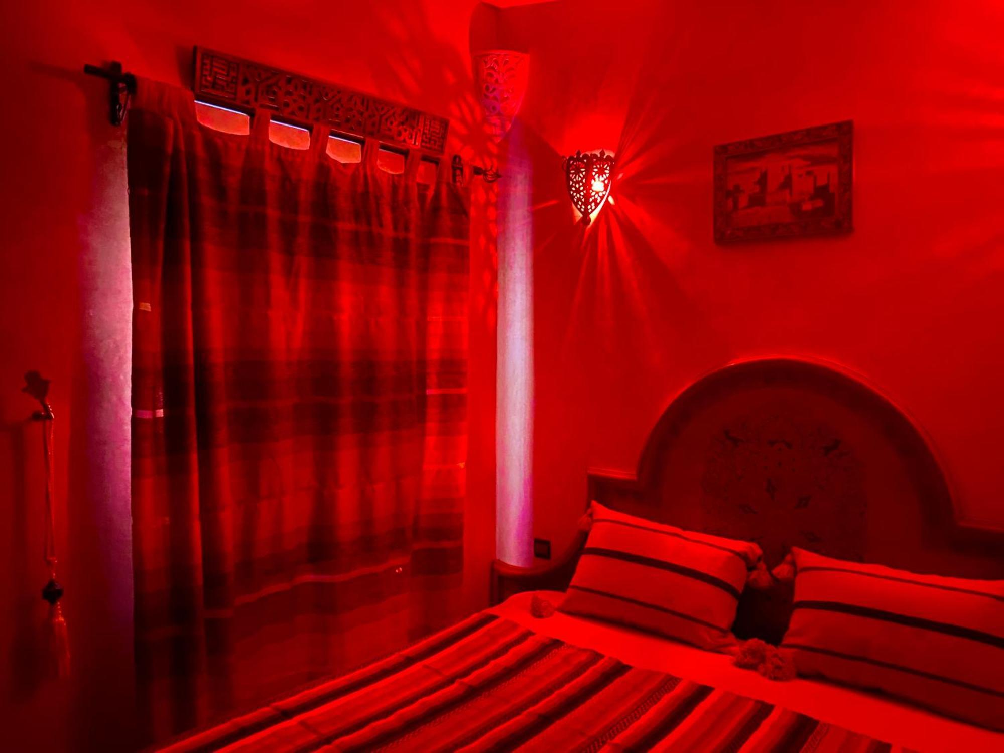 Riad Nezha Avec Jacuzzi Et 3 Piscines Au Coeur De Marakeş Dış mekan fotoğraf